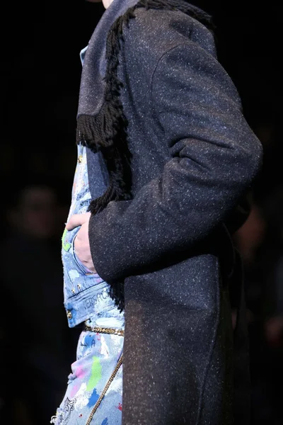 Look 104